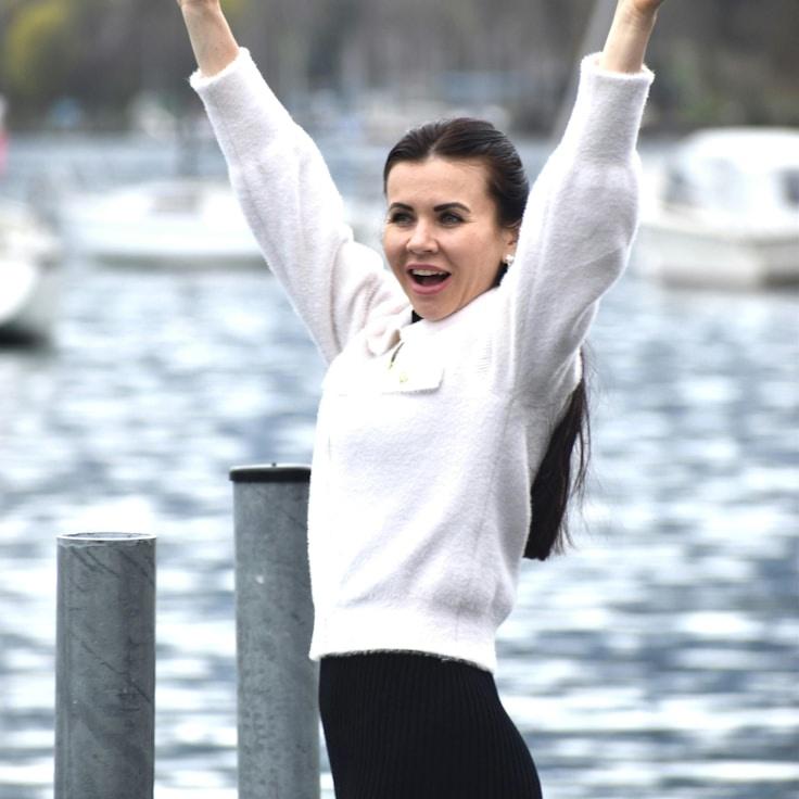 Jordan Lee, Client Relations Director, discussing corporate gifting strategy with business clients